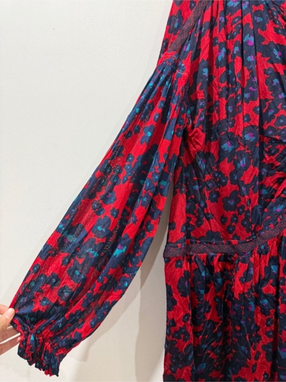 Free People Red Floral Boho Mini Dress Long Sleeve Button Front Size M - Picture 12 of 13